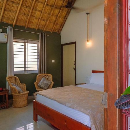 The Hideout Cottage And Restaurant هامبي المظهر الخارجي الصورة