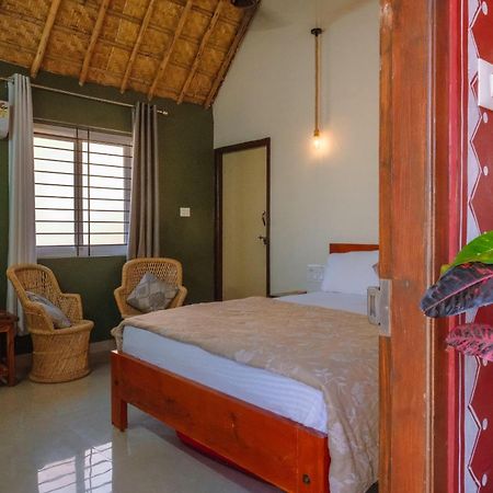 The Hideout Cottage And Restaurant هامبي المظهر الخارجي الصورة