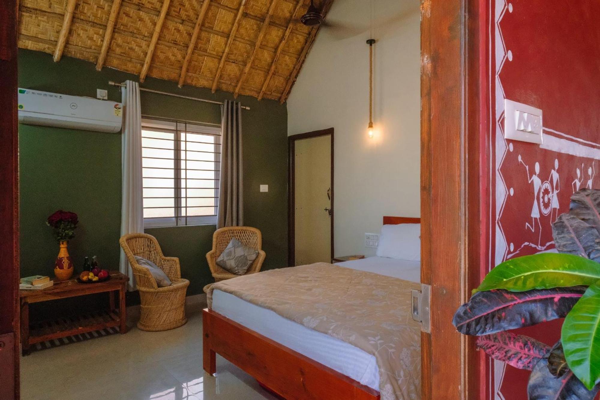 The Hideout Cottage And Restaurant هامبي المظهر الخارجي الصورة