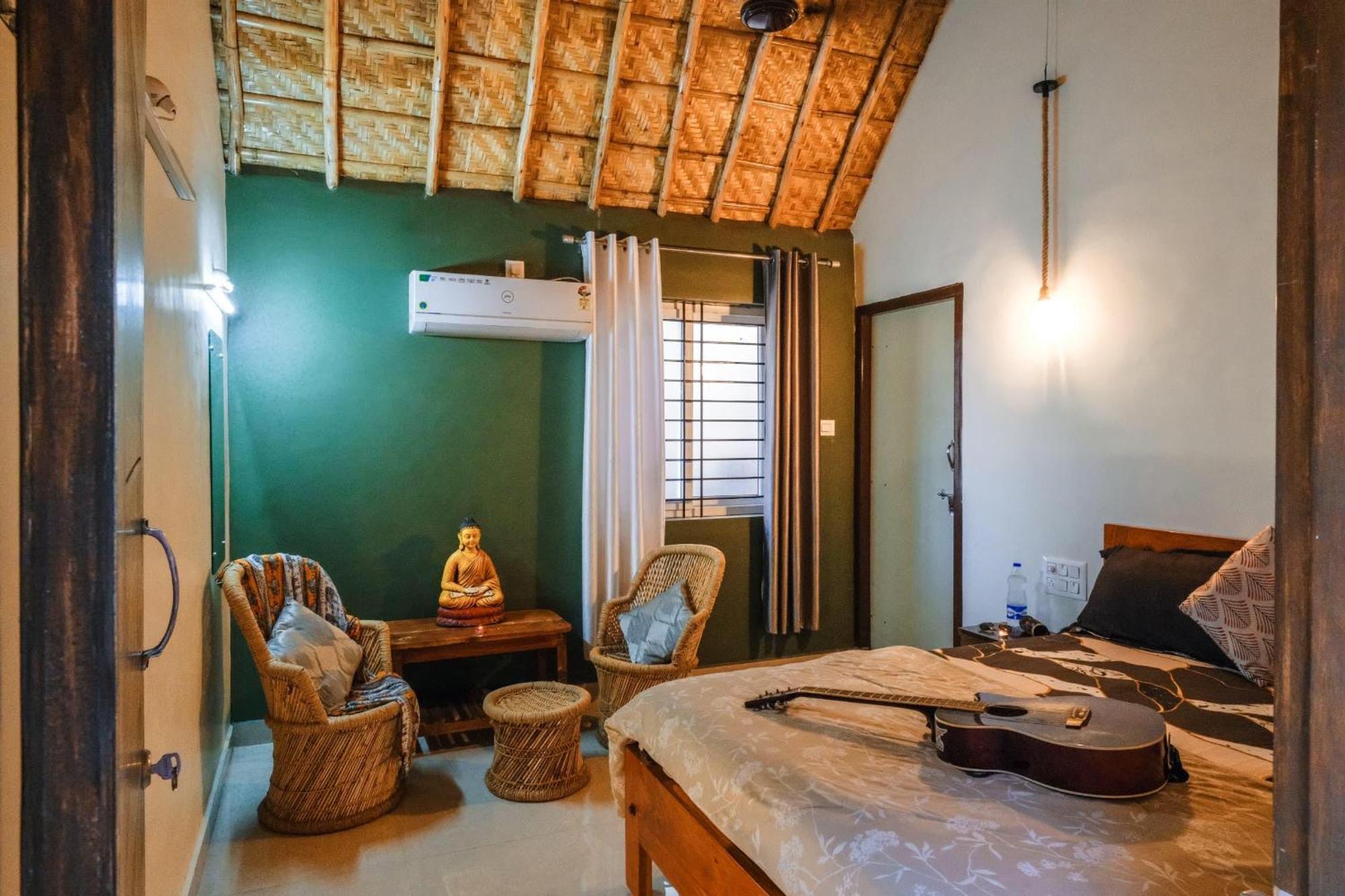 The Hideout Cottage And Restaurant هامبي المظهر الخارجي الصورة
