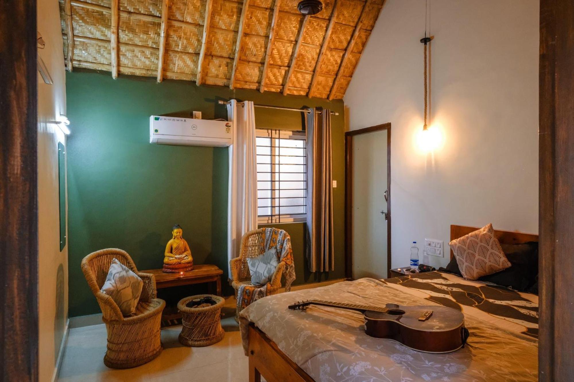 The Hideout Cottage And Restaurant هامبي المظهر الخارجي الصورة