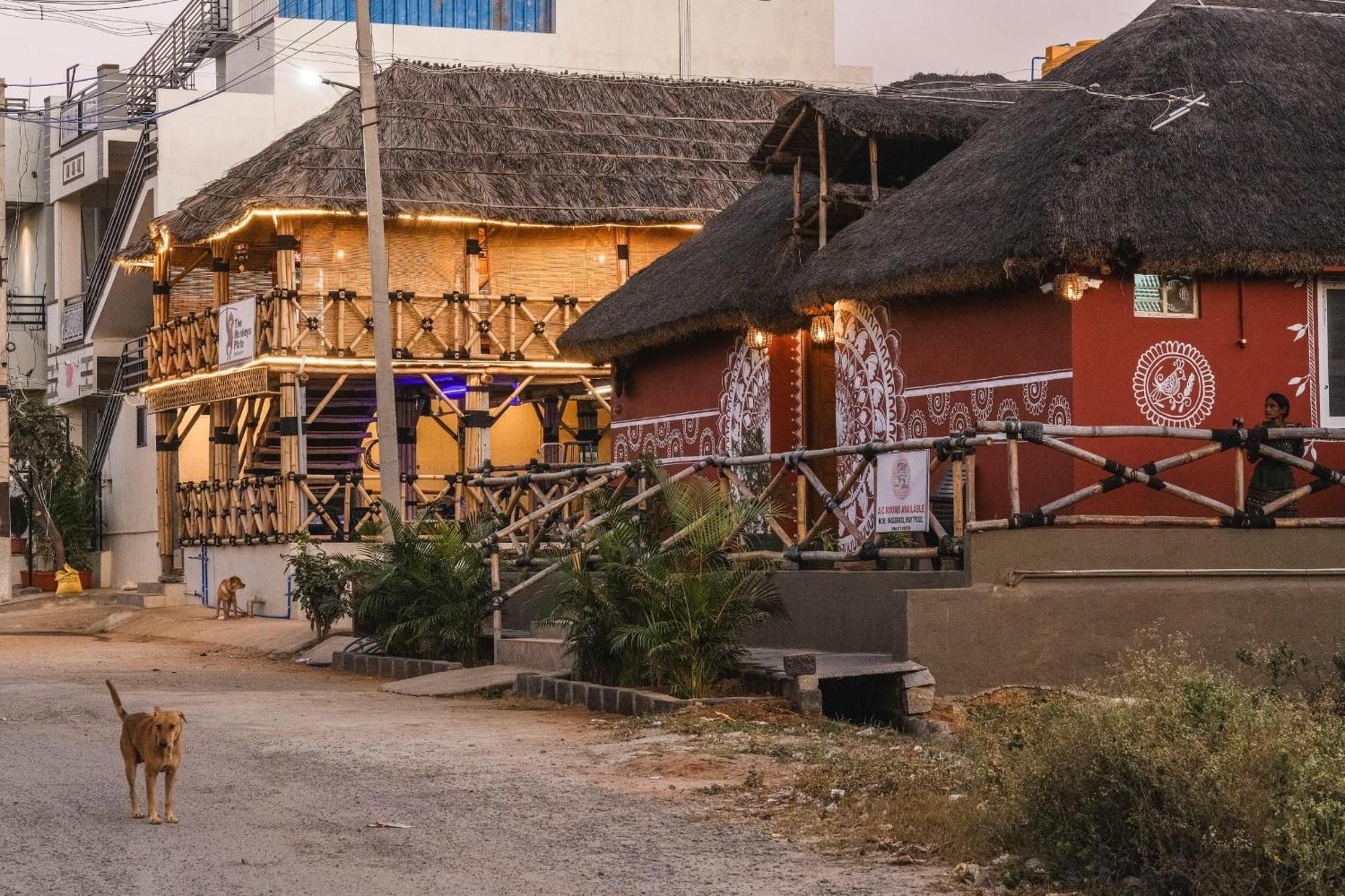 The Hideout Cottage And Restaurant هامبي المظهر الخارجي الصورة