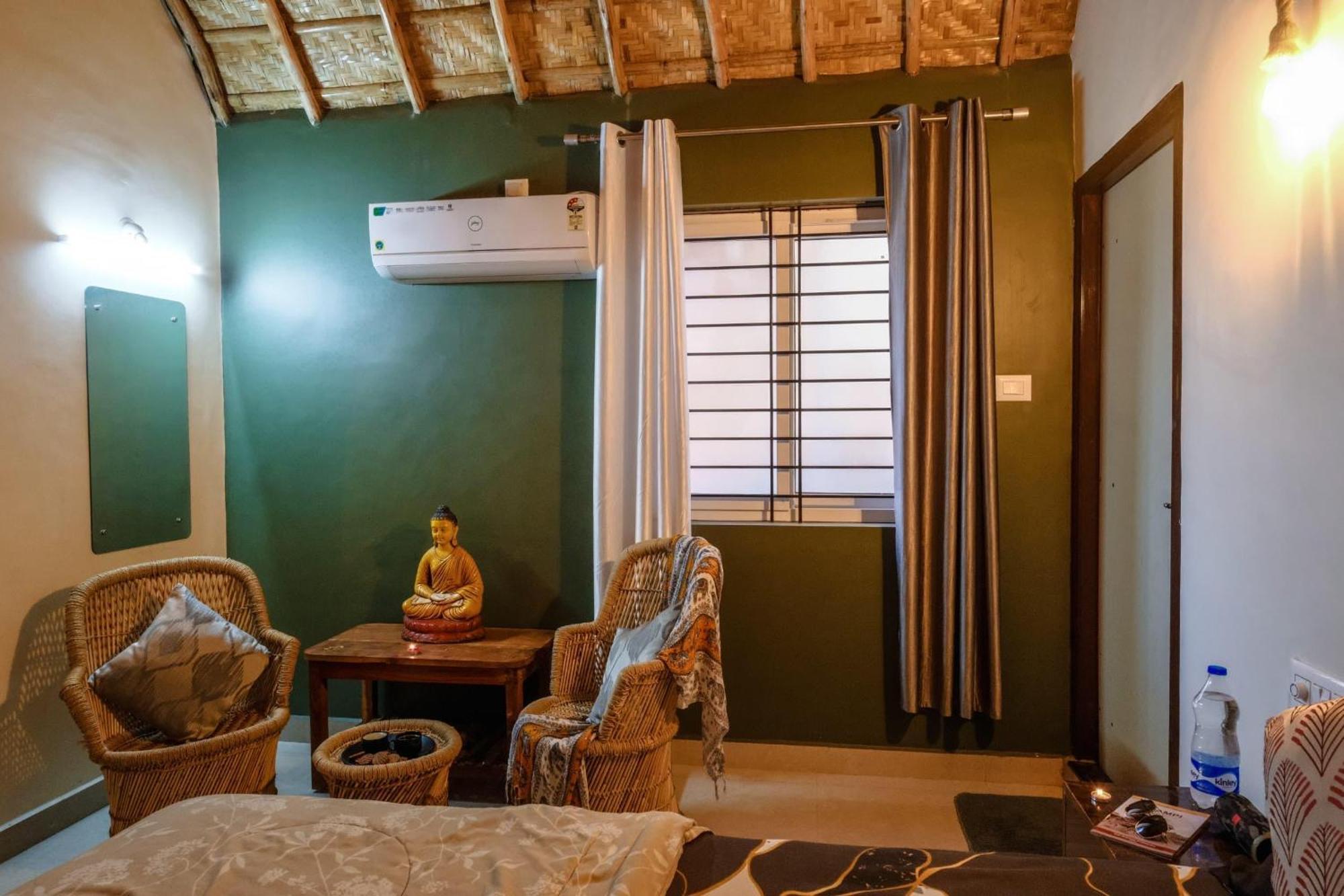 The Hideout Cottage And Restaurant هامبي المظهر الخارجي الصورة