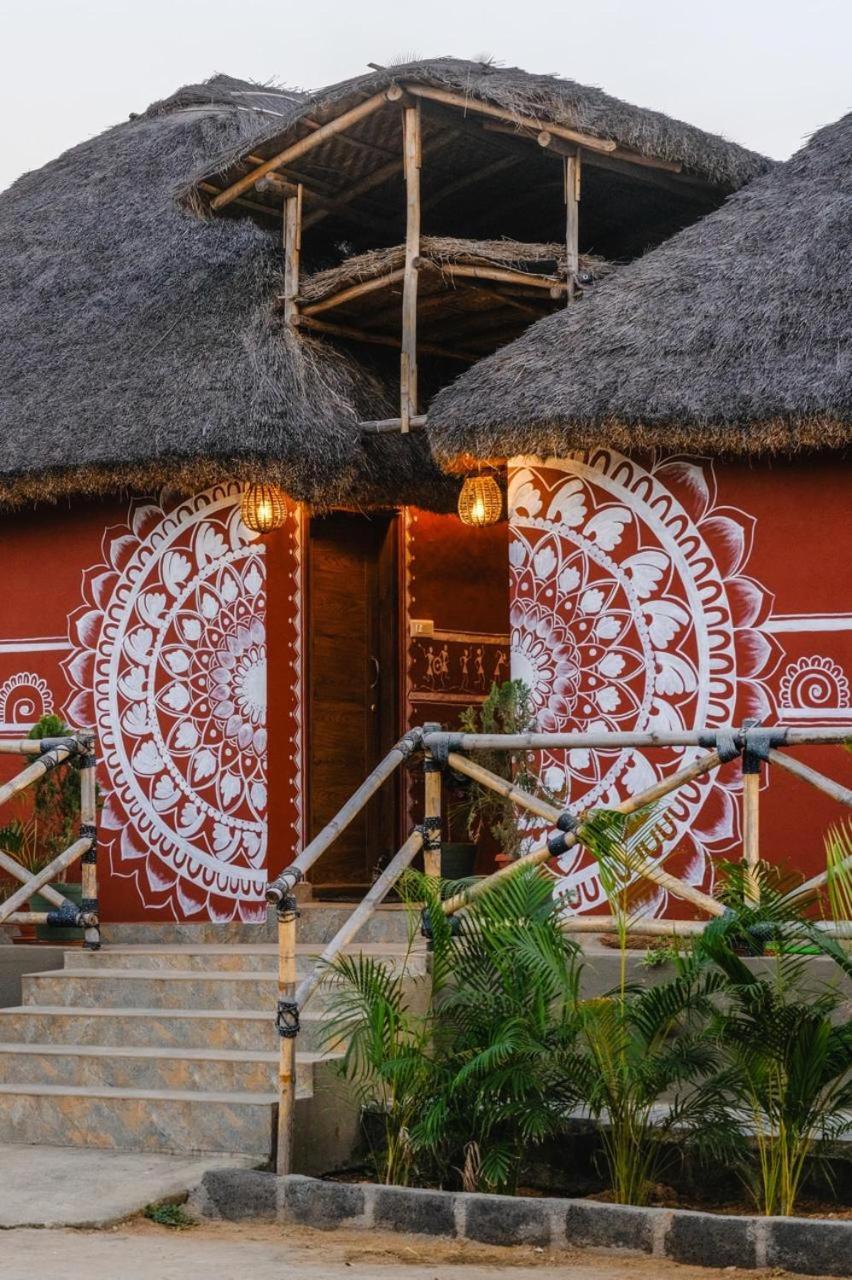 The Hideout Cottage And Restaurant هامبي المظهر الخارجي الصورة